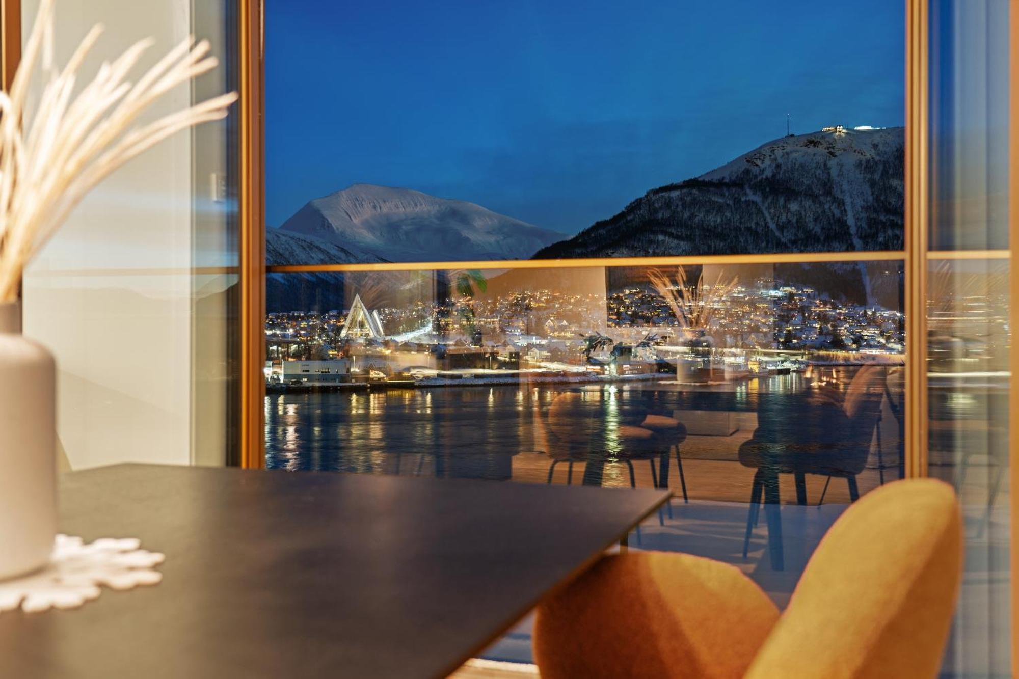 Totalapartments Vervet Gjoa トロムソ エクステリア 写真